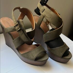 Indigo Olive Green Wedge Sandals